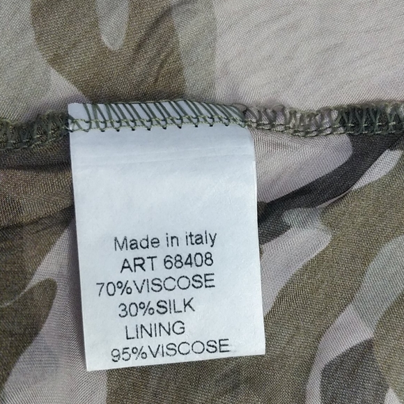 Lola made in Italy camo beach cover up - Picture 6 of 8